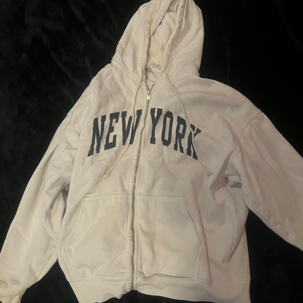 Brandy Melville new york zip up